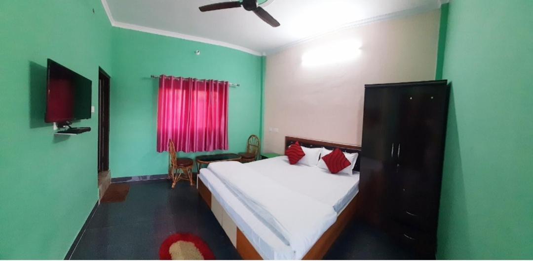 Nandini Homestay Dehradun Bagian luar foto