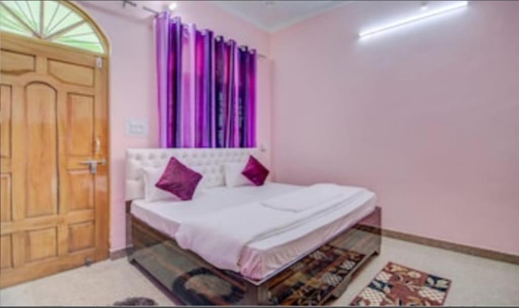 Nandini Homestay Dehradun Bagian luar foto