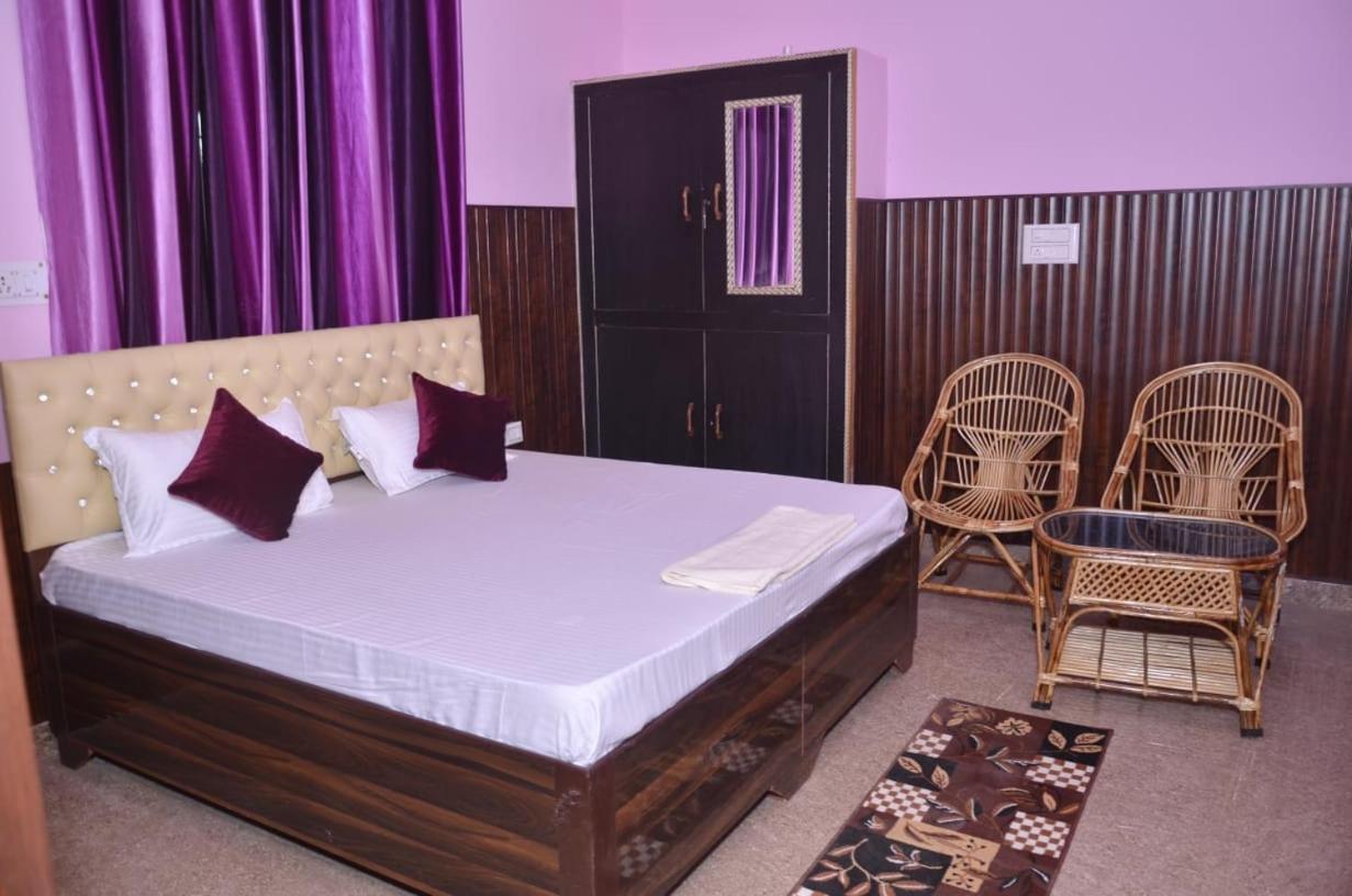 Nandini Homestay Dehradun Bagian luar foto